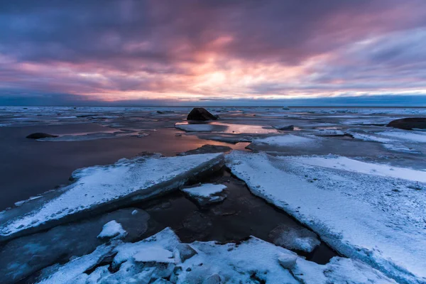 Winterkust Bij Zonsondergang — Stockfoto