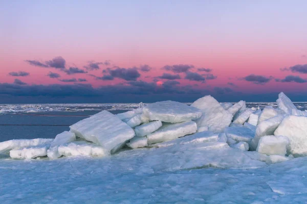 Coasta Mare Gheață Sezonul Iarnă — Fotografie, imagine de stoc