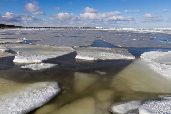 Costa Mar Con Hielo Temporada Invierno — Foto de Stock