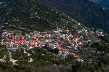 Yunanistan 'ın Epirus, Tzoumerka, Karpenisi ve Zagorihori kentlerindeki dağ manzaraları