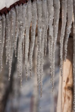 Kış mevsiminde soğuk buz