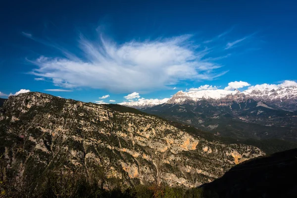 Vista Aerea Del Paesaggio Montano — Foto Stock