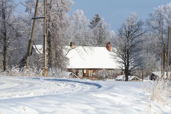 Klein Houten Huisje Het Bos Winter — Stockfoto