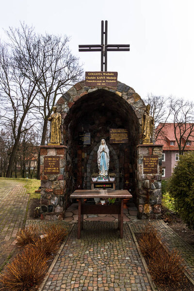 Virgin Mary christianity statue 