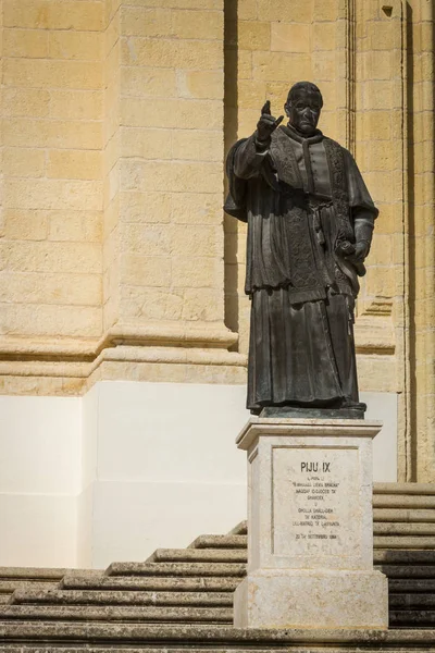 Statue Gammel Kirke Malta – stockfoto