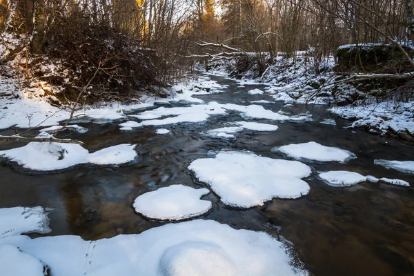 Fluss Mit Schnee Und Eis — Stockfoto