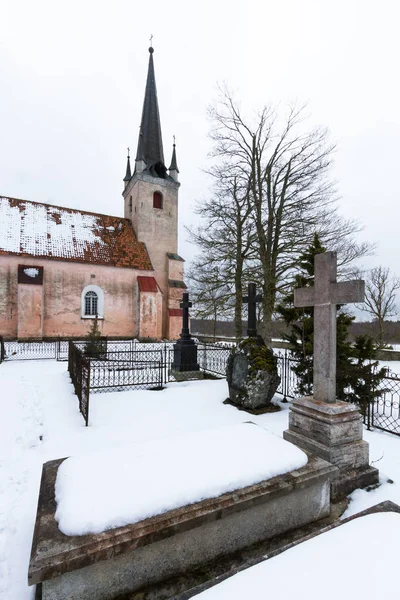 Régi Keresztény Templom Temető Téli Szezonban — Stock Fotó