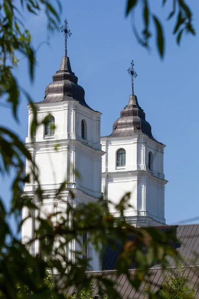 Oude Orthodoxe Kerk Blauwe Lucht Achtergrond — Stockfoto