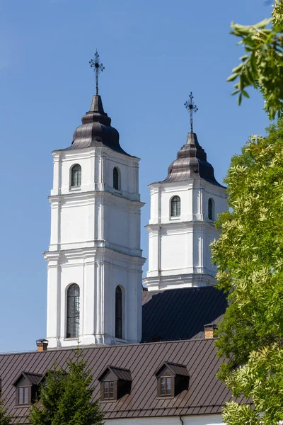 Régi Ortodox Templom Kék Háttér — Stock Fotó