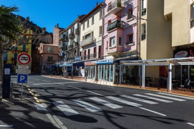 Gündüz vakti Akdeniz Avrupa kenti