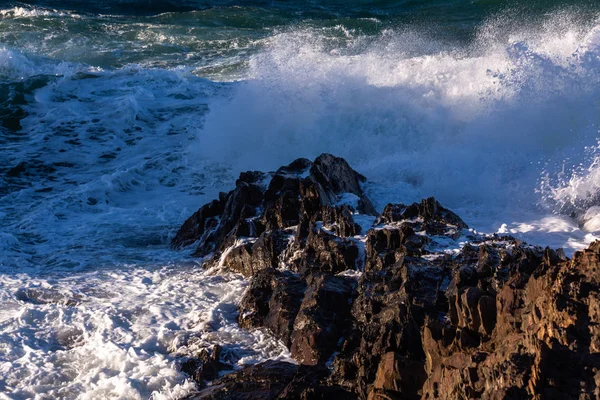 Mar Mediterrâneo Costa Rochosa — Fotografia de Stock