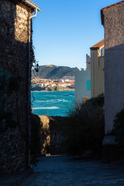 Gündüz vakti Akdeniz Avrupa kenti