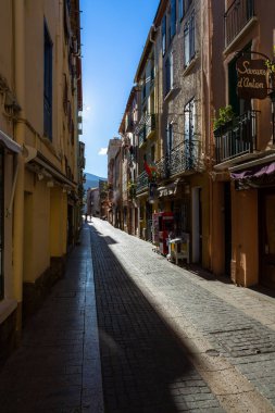 Gündüz vakti Akdeniz Avrupa kenti