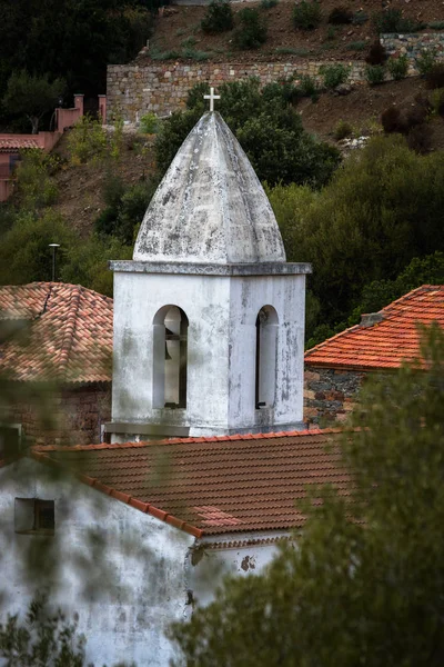 Avrupa Köyündeki Eski Kilise — Stok fotoğraf