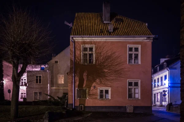 Haus Der Nacht Der Stadt — Stockfoto