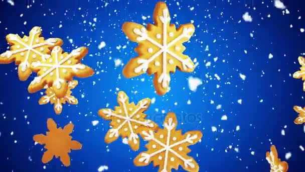 雪の結晶形の青い背景の上に落ちてクリスマスのジンジャーブレッド クッキー シームレスなループ 私のポートフォリオで利用できるより多くの色のオプション — ストック動画