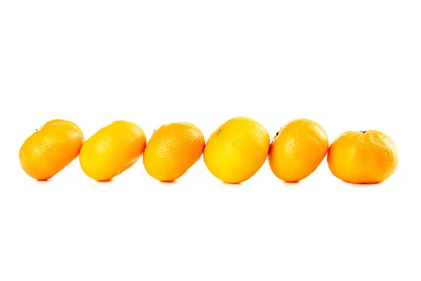 Reife Mandarinen isoliert — Stockfoto