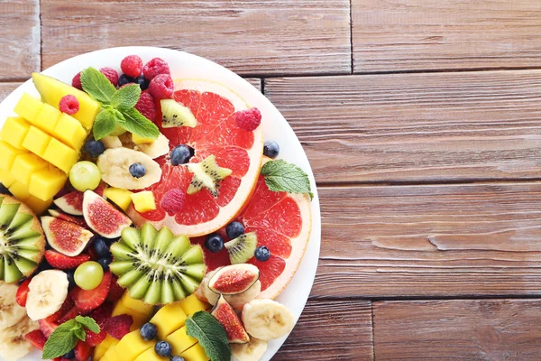 Taze Meyve Salatası