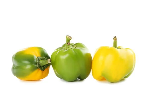 Желтый и зеленый перец — стоковое фото