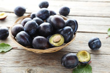 Lezzetli ve olgun Erik