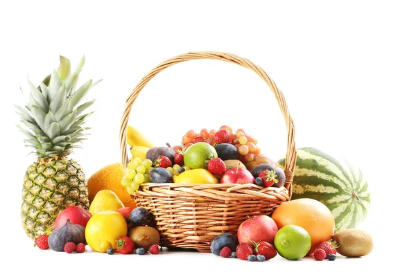 Frutas maduras y sabrosas aisladas — Foto de Stock
