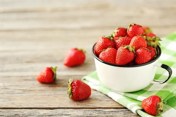 Fresas frescas y sabrosas — Foto de Stock