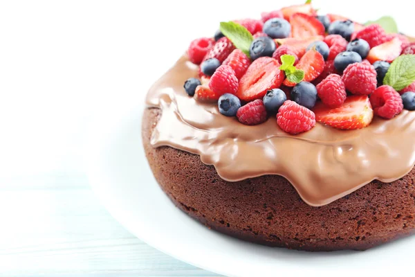 Homemade chocolate cake with berries — Stock Photo, Image