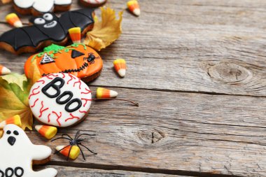 Taze Cadılar Bayramı gingerbread çerezleri 