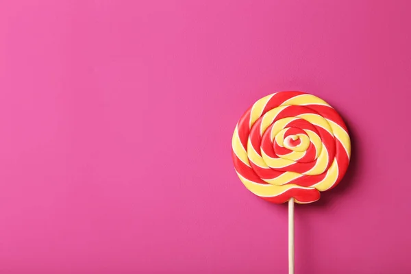 Zoete lollipop op achtergrond — Stockfoto