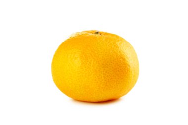 Olgun mandalina izole