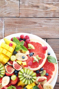 Taze Meyve Salatası 