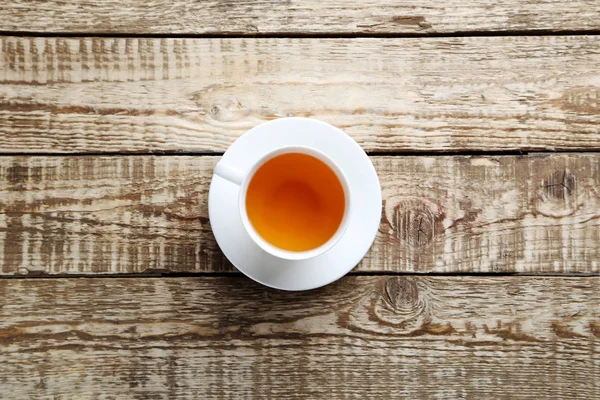 Tasse Tee auf dem Tisch — Stockfoto