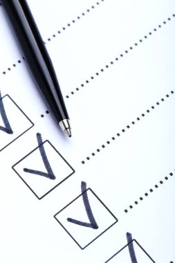 Kağıt üzerindeki onay kutularına