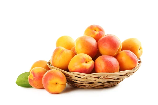 Rijpe abrikozen fruit — Stockfoto