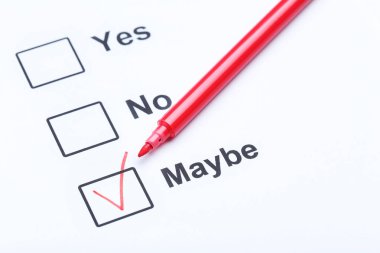 Onay kutularıyla kırmızı keçeli kalem