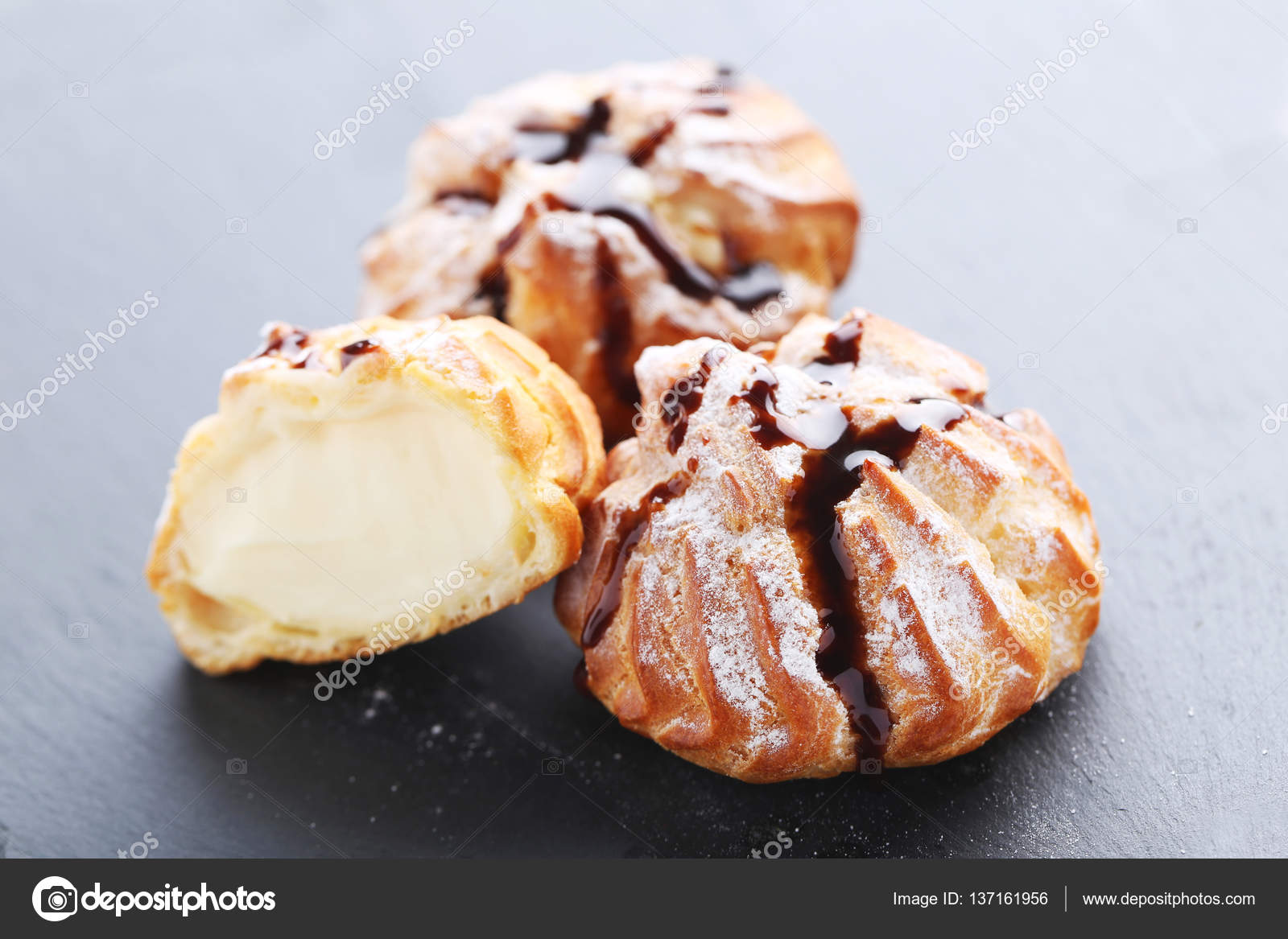 Karamelli Profiterol Karamelli Profiterol