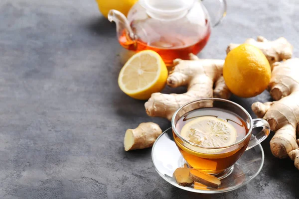 Tea with ginger root and lemon — Stock Photo, Image