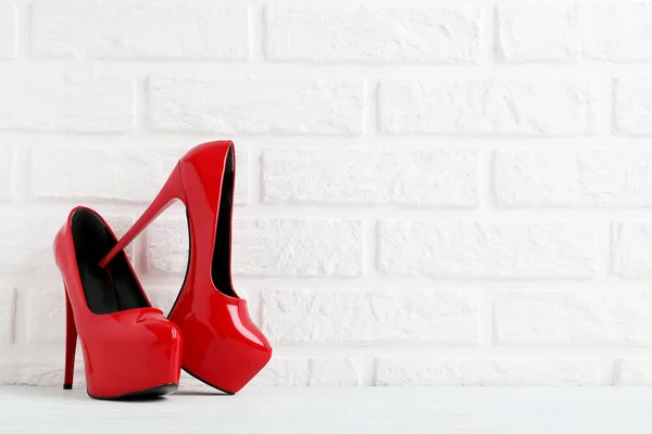 Vrouwen hoge hakken schoenen — Stockfoto