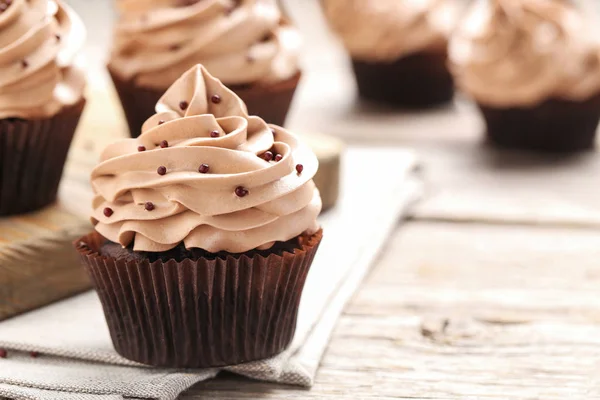 Leckere bunte Cupcakes — Stockfoto