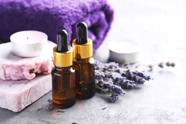 Lavender oil with soap — Stock Photo, Image