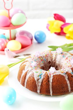 pasta ile Paskalya yumurtaları 