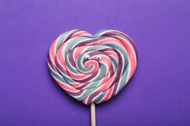 Pörtlek gözlü tatlı lolipop 