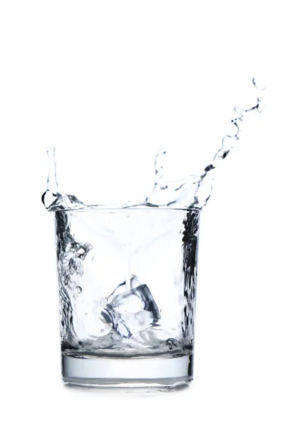Copo de água com cubo de gelo — Fotografia de Stock