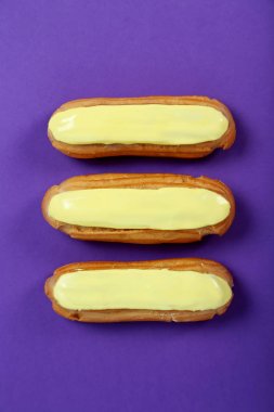 Eklerleri sarı sır ile