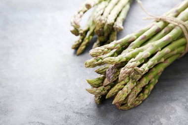 Demet yeşil kuşkonmaz 