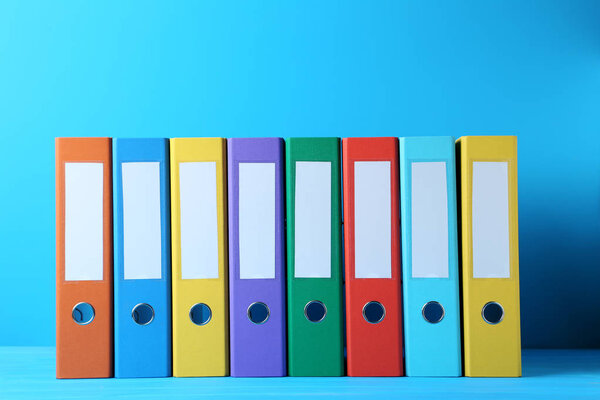 Красочные офисные папки
 