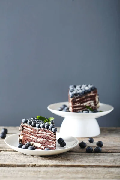 Kawałki ciasta z jagodami — Zdjęcie stockowe