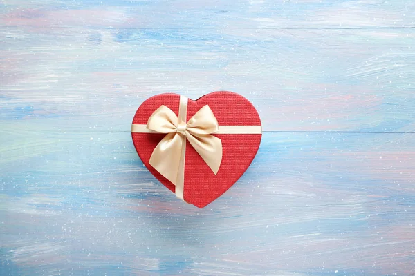 Hermosa caja de regalo corazón — Foto de Stock