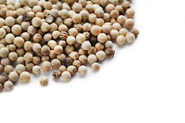 Beyaz biber yığını 