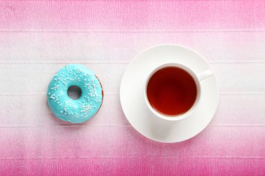 Şekerli tatlı donut.
